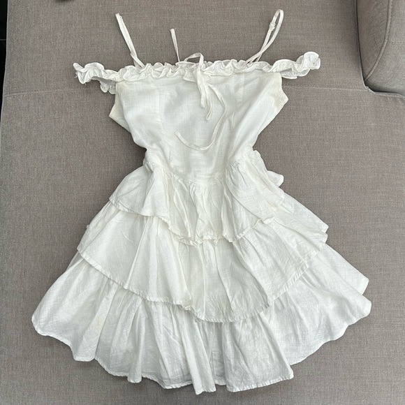 LIZ LISA Dresses & Skirts - white coquette ruffle tiered dress